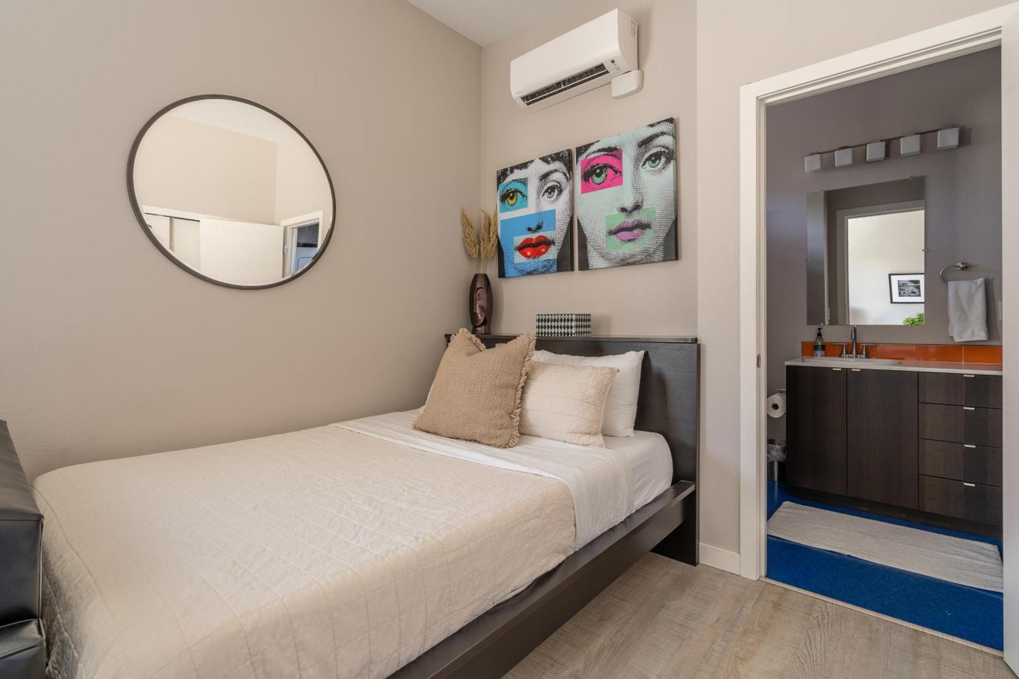 Sunny Studio Apartment - Food Carts, Coffee & Bars Portland Eksteriør billede