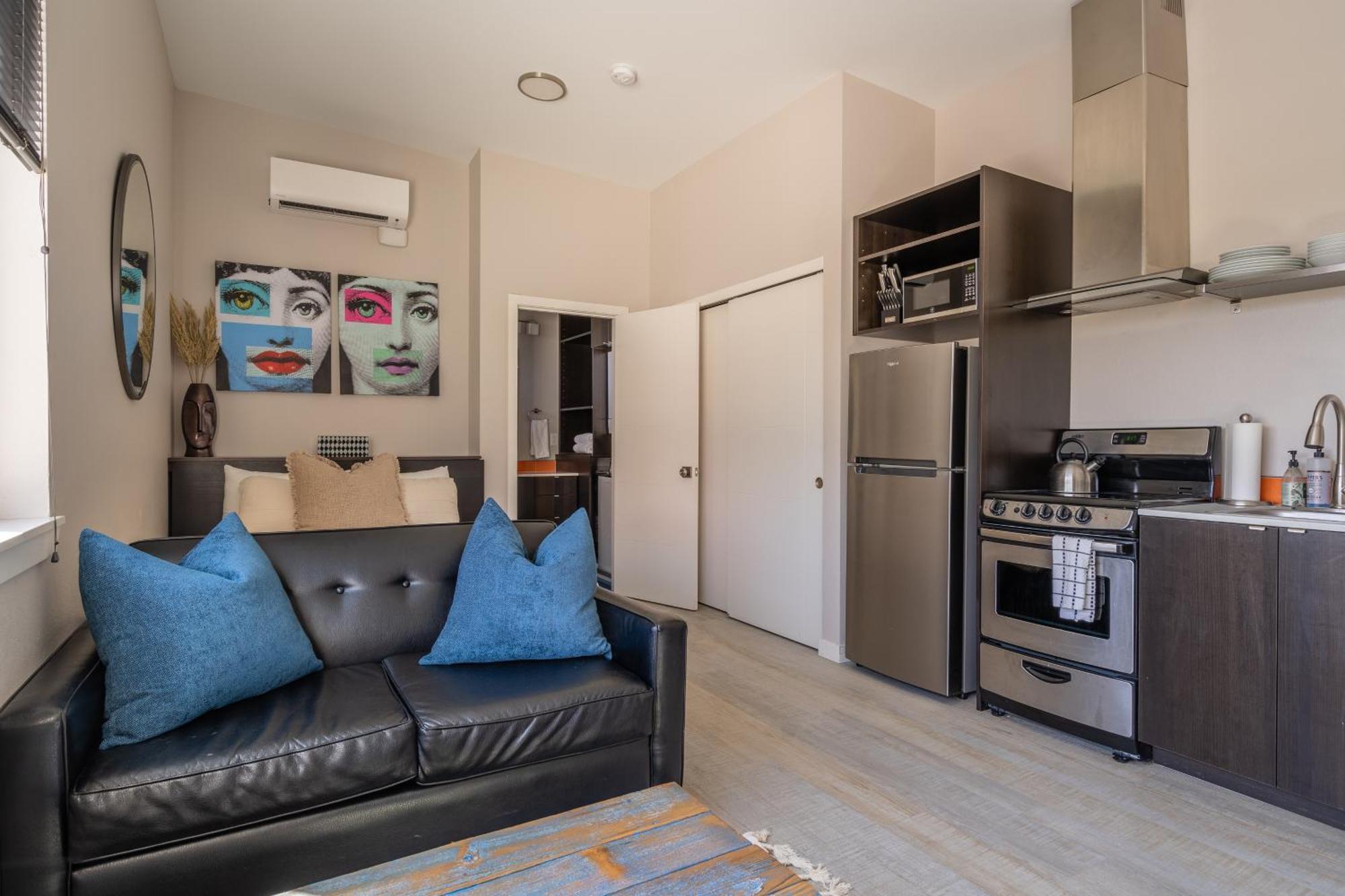 Sunny Studio Apartment - Food Carts, Coffee & Bars Portland Eksteriør billede