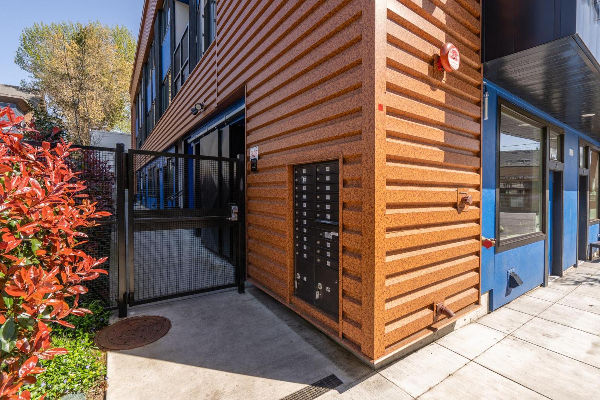 Sunny Studio Apartment - Food Carts, Coffee & Bars Portland Eksteriør billede
