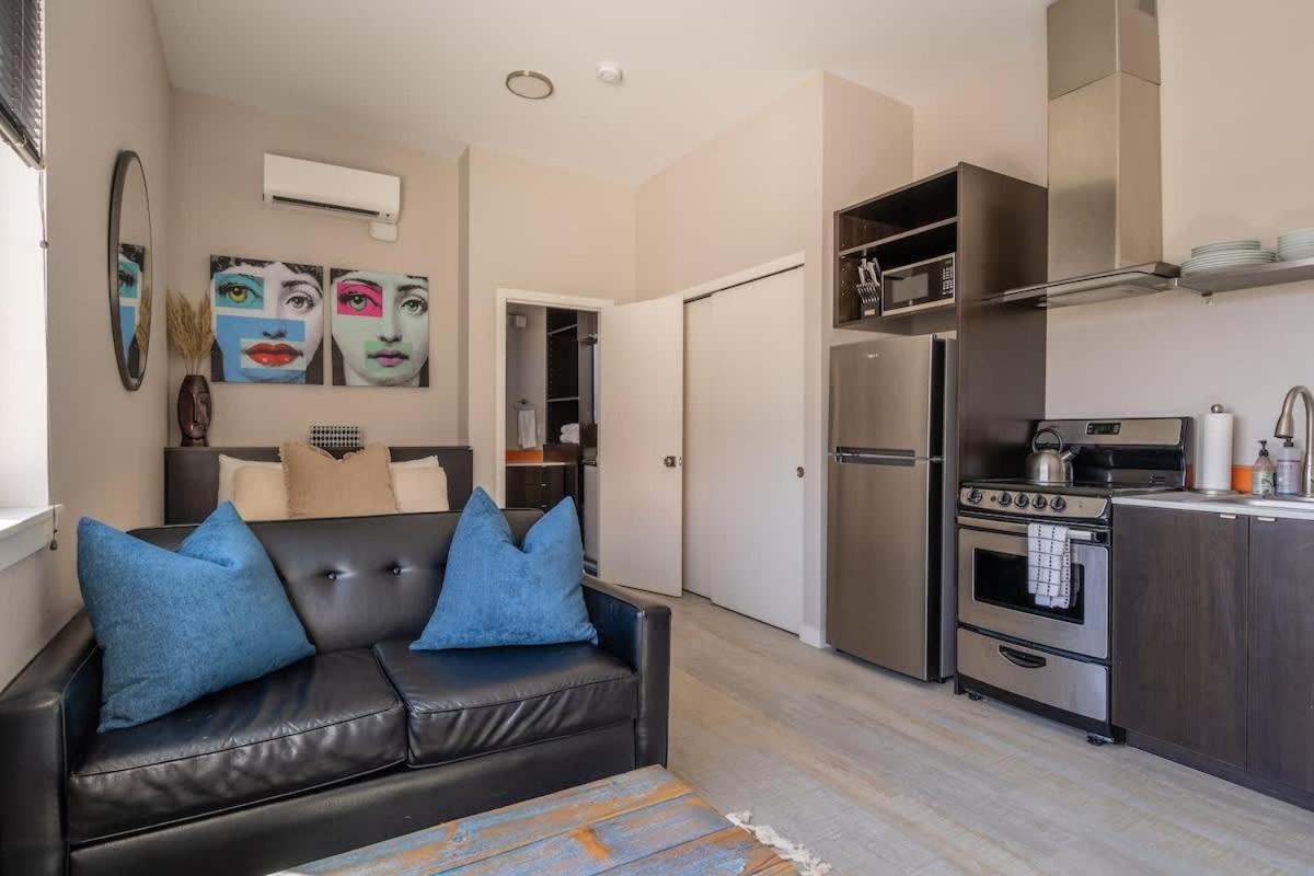 Sunny Studio Apartment - Food Carts, Coffee & Bars Portland Eksteriør billede